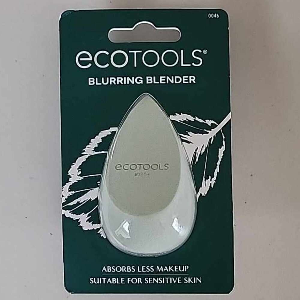 Eco Tools Blurring Blender